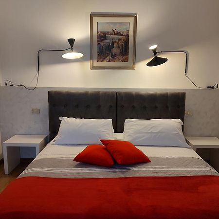 Verona Relax & Stay Rooms מראה חיצוני תמונה