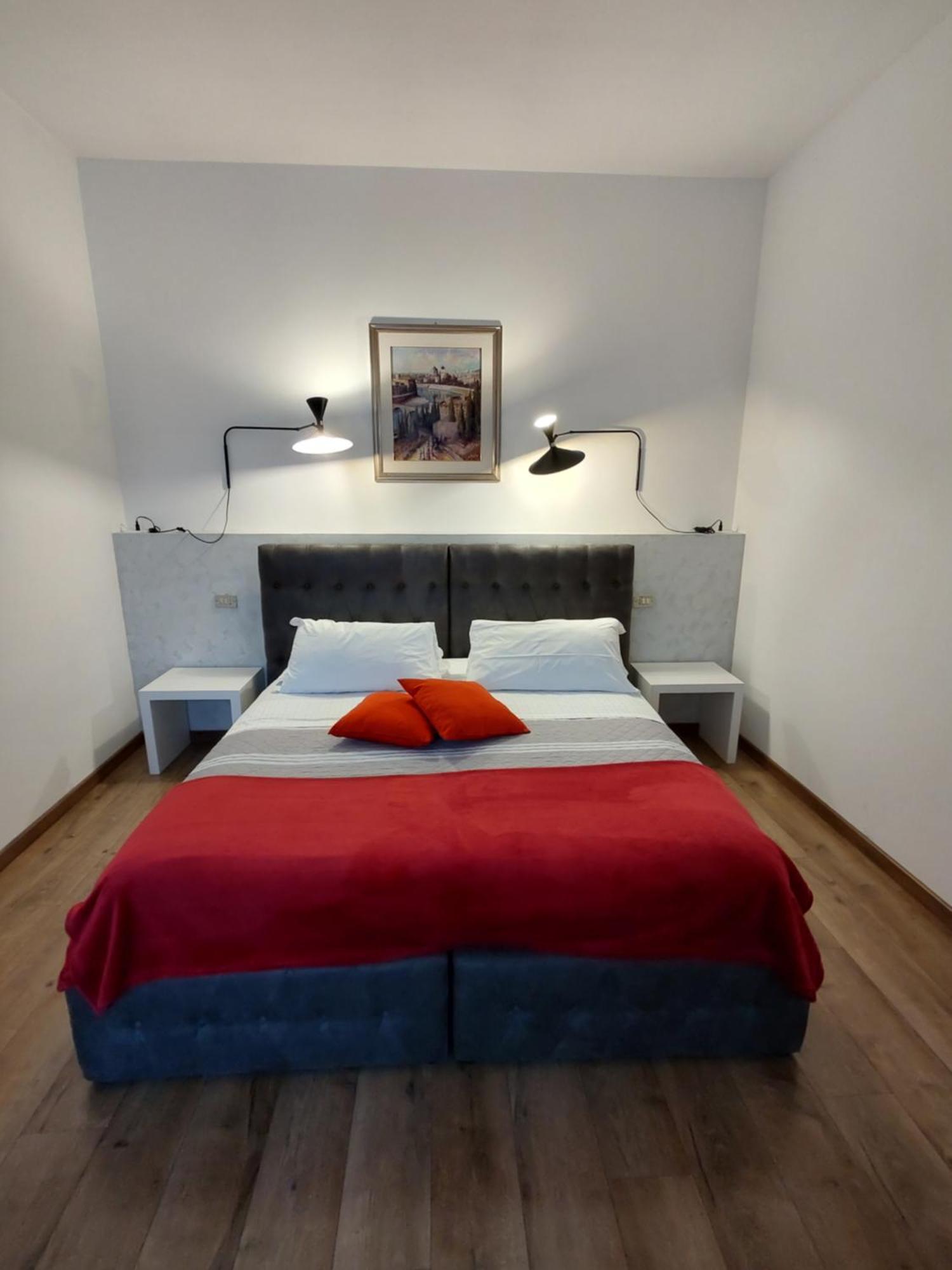 Verona Relax & Stay Rooms מראה חיצוני תמונה